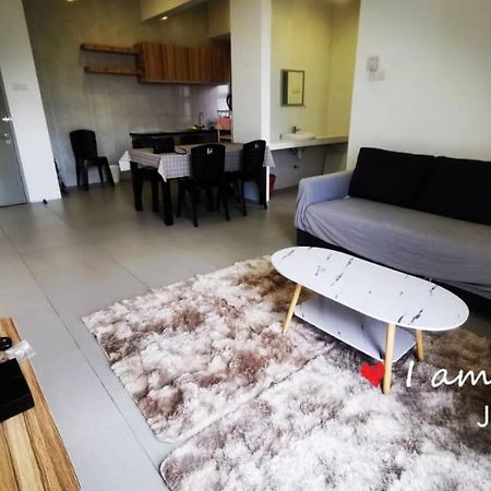 Studio Apartment Pasar Malam J.Louvre Tanah Rata Exterior foto